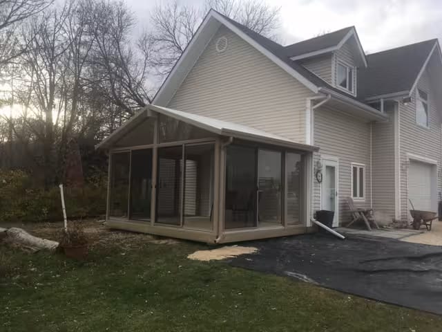 sandalwood gable sunroom by Sunco in East Selkirk, Manitoba